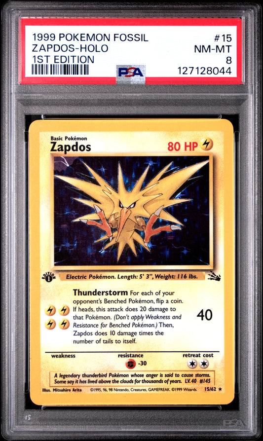 1999 Pokemon Fossil Zapdos-Holo #15 PSA 8