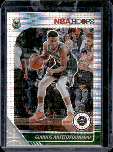 2019-20 Hoops Premium Stock #102 Giannis Antetokounmpo Prizms Pulsar