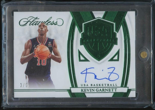 2021-22 Panini Flawless #USA-KGM Kevin Garnett USA Basketball Emerald #/5