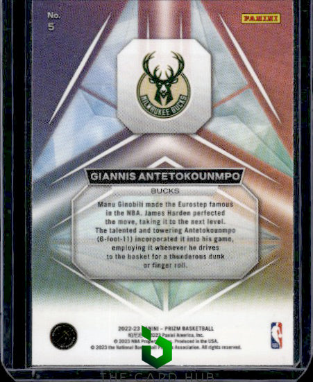 2022-23 Panini Prizm #5 Giannis Antetokounmpo Prizmatic