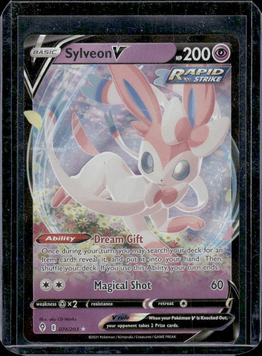 Sylveon V SWSH07: Evolving Skies #074/203 Ultra Rare